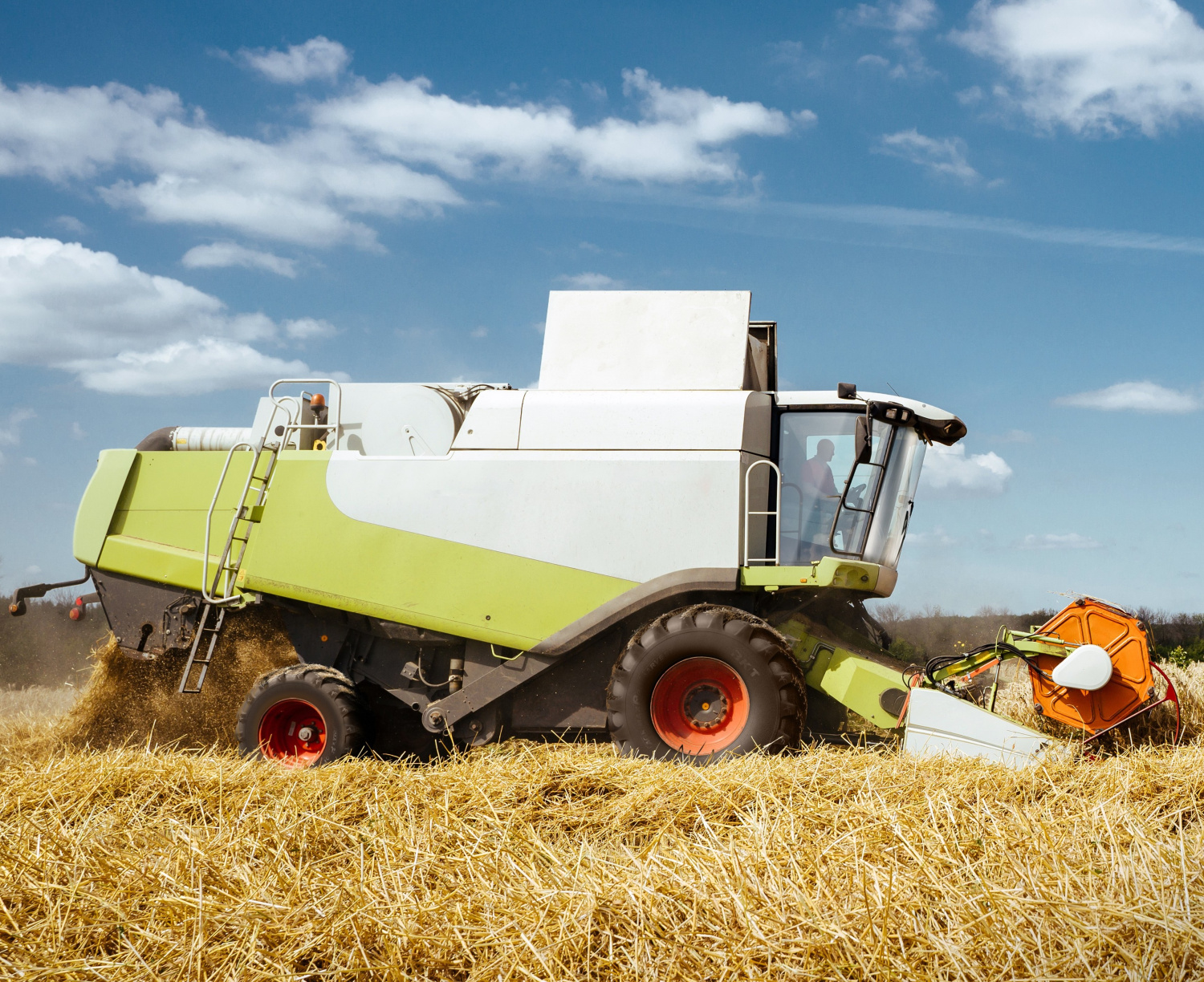 BKT iepazīstina ar AGRIMAX PROHARVEST VF: jauno augstas veiktspējas kombaina riepu